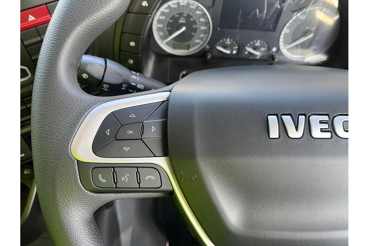 2024 IVECO S-Way AT600 image 15