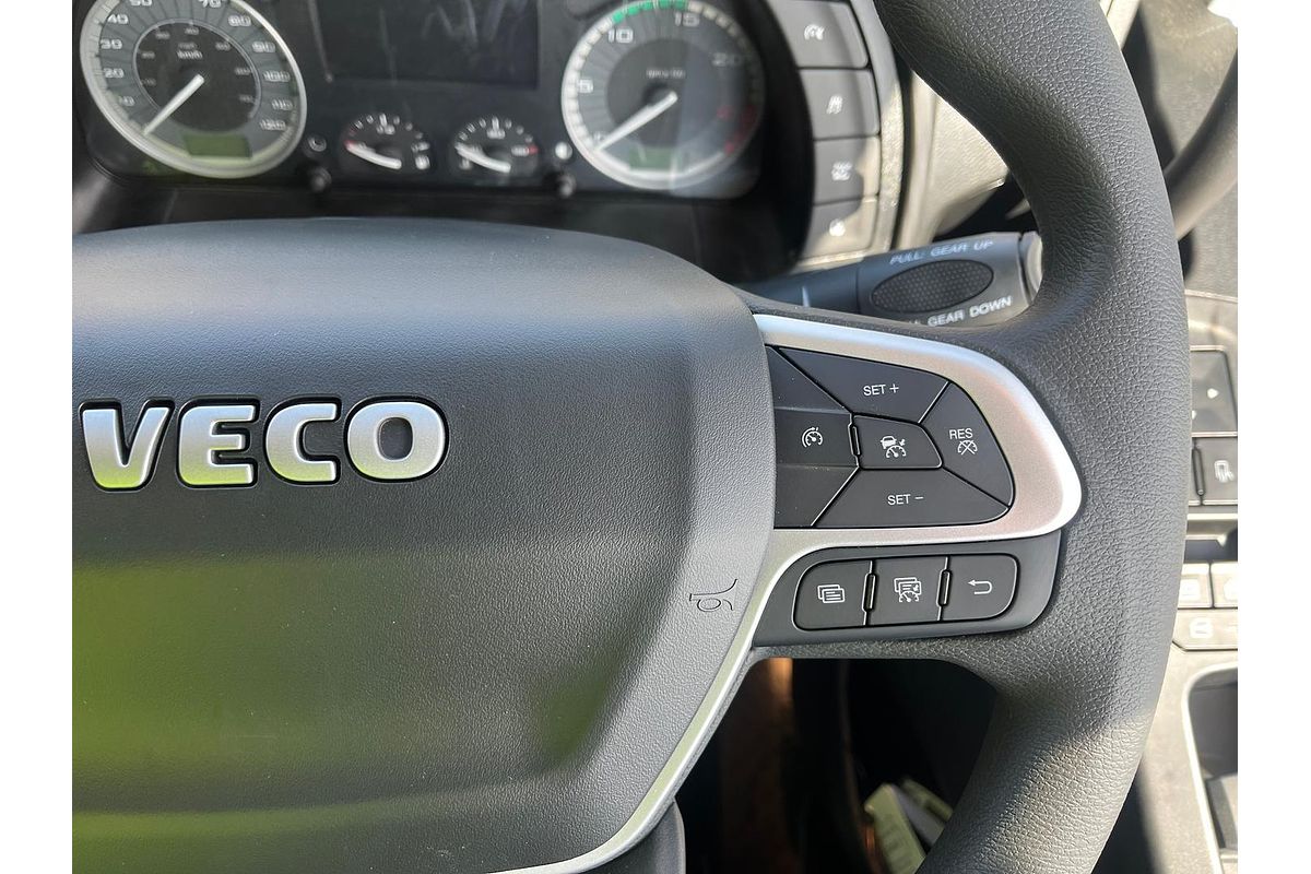 2024 IVECO S-Way AT600 image 16