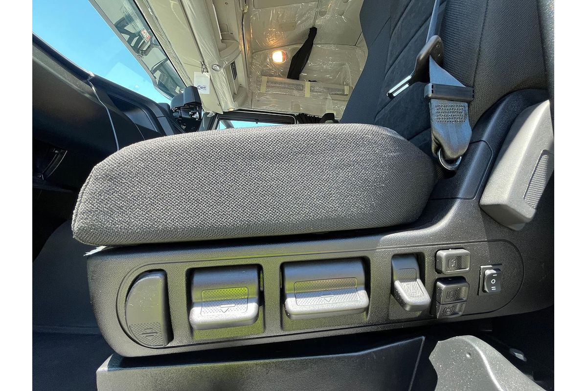 2024 IVECO S-Way AT600 image 22