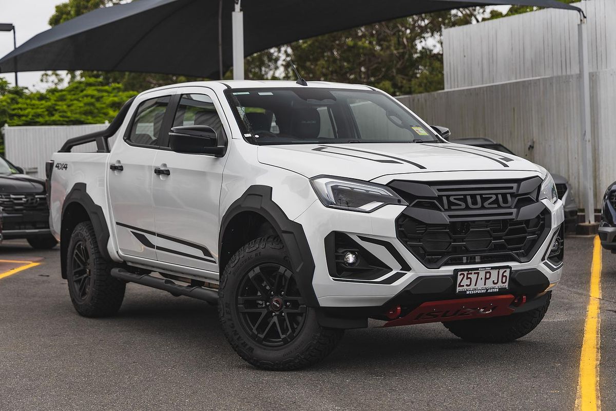 2025 Isuzu D-MAX BLADE 4X4