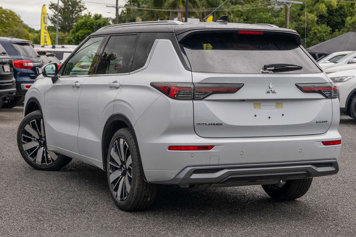 2025 Mitsubishi Outlander Exceed Tourer ZM