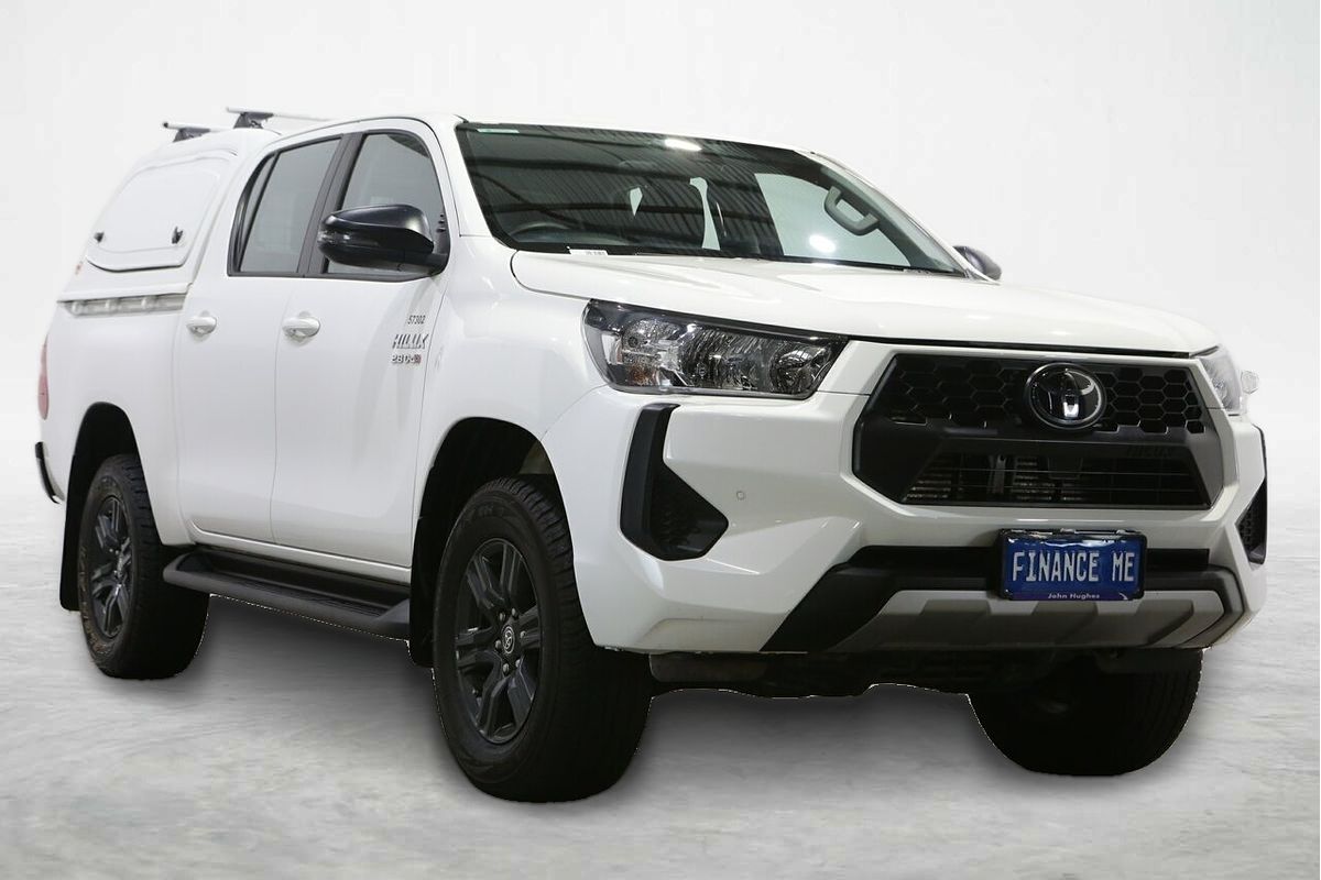 2025 Toyota Hilux SR GUN126R 4X4