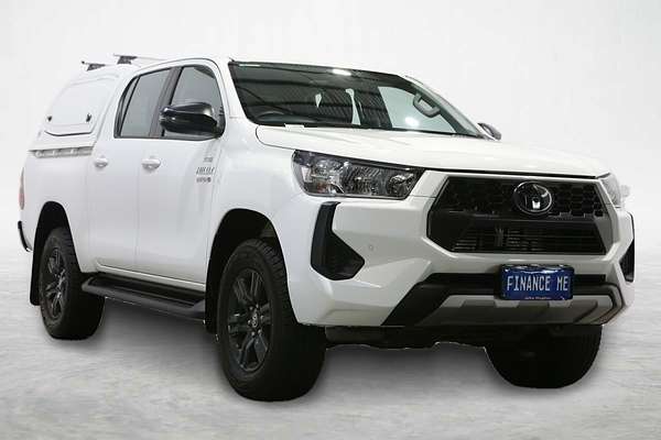 2025 Toyota Hilux SR GUN126R 4X4