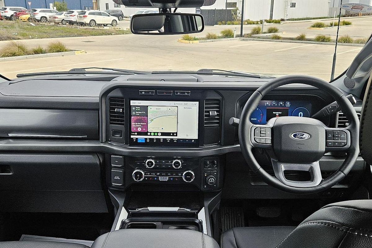 2023 Ford F350 Lariat 4X4