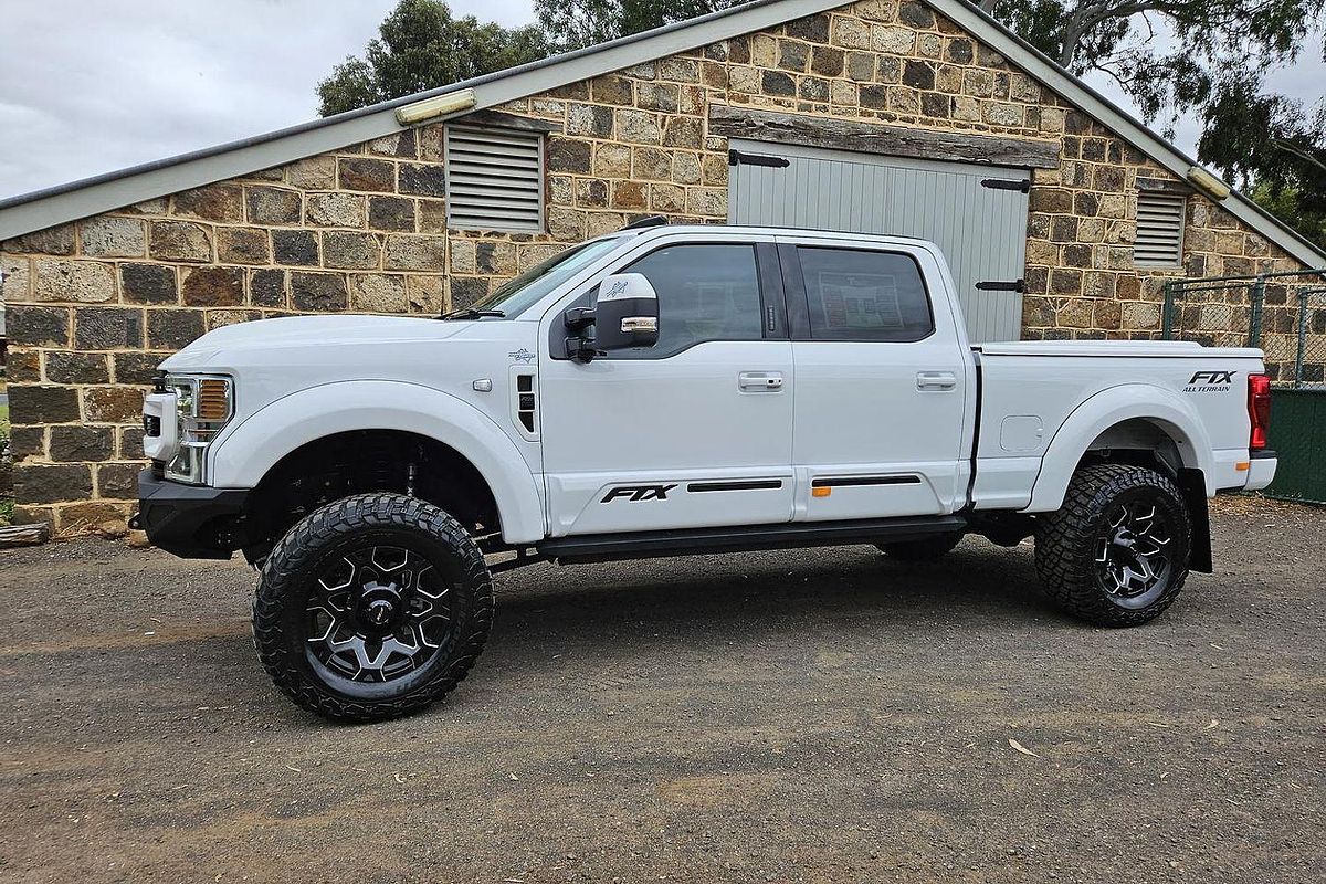 2022 Ford F250 Tuscany FTX 4X4 image 8