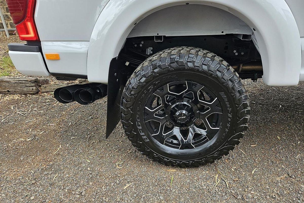 2022 Ford F250 Tuscany FTX 4X4 image 26