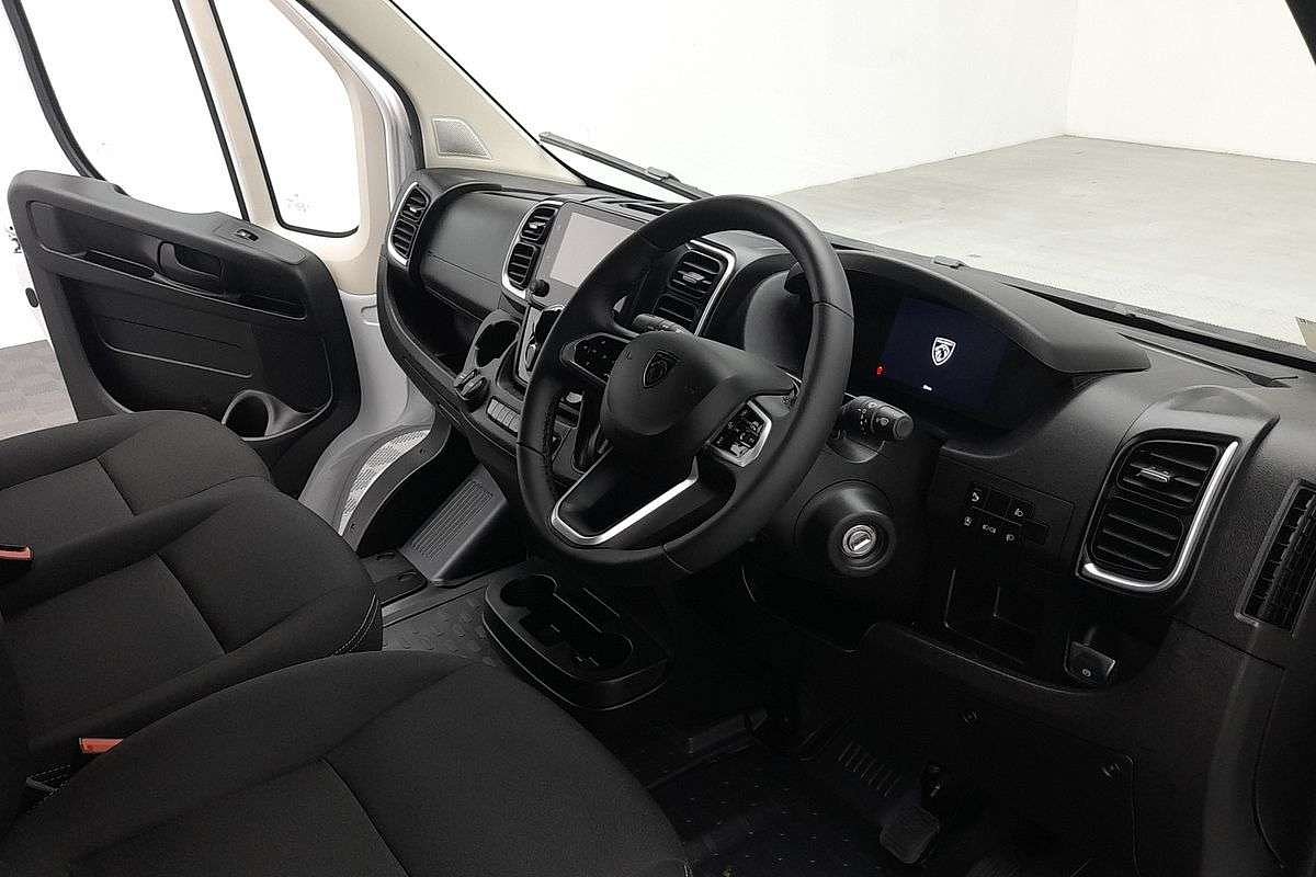 2025 Peugeot Boxer Pro X250 LWB Mid Roof image 12