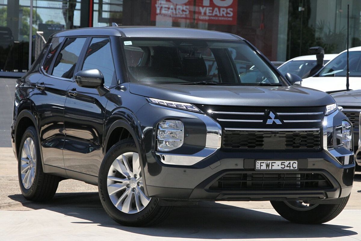 2025 Mitsubishi Outlander ES ZM