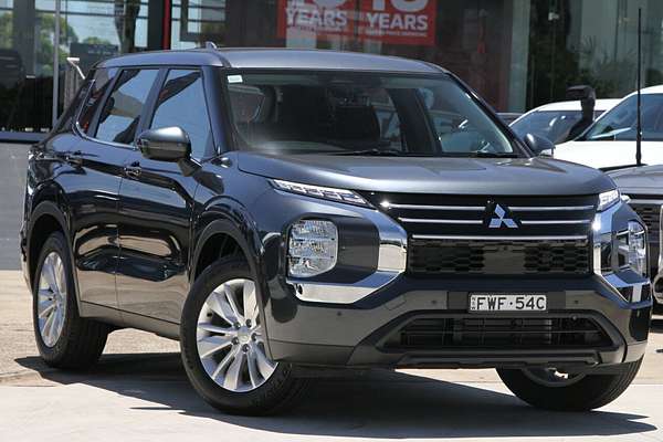 2025 Mitsubishi Outlander ES ZM