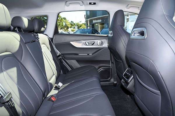 2025 Chery Tiggo 7 Super Hybrid Ultimate T32 thumb-8