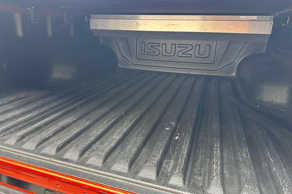 2023 Isuzu D-MAX X-TERRAIN 4X4 thumb-13