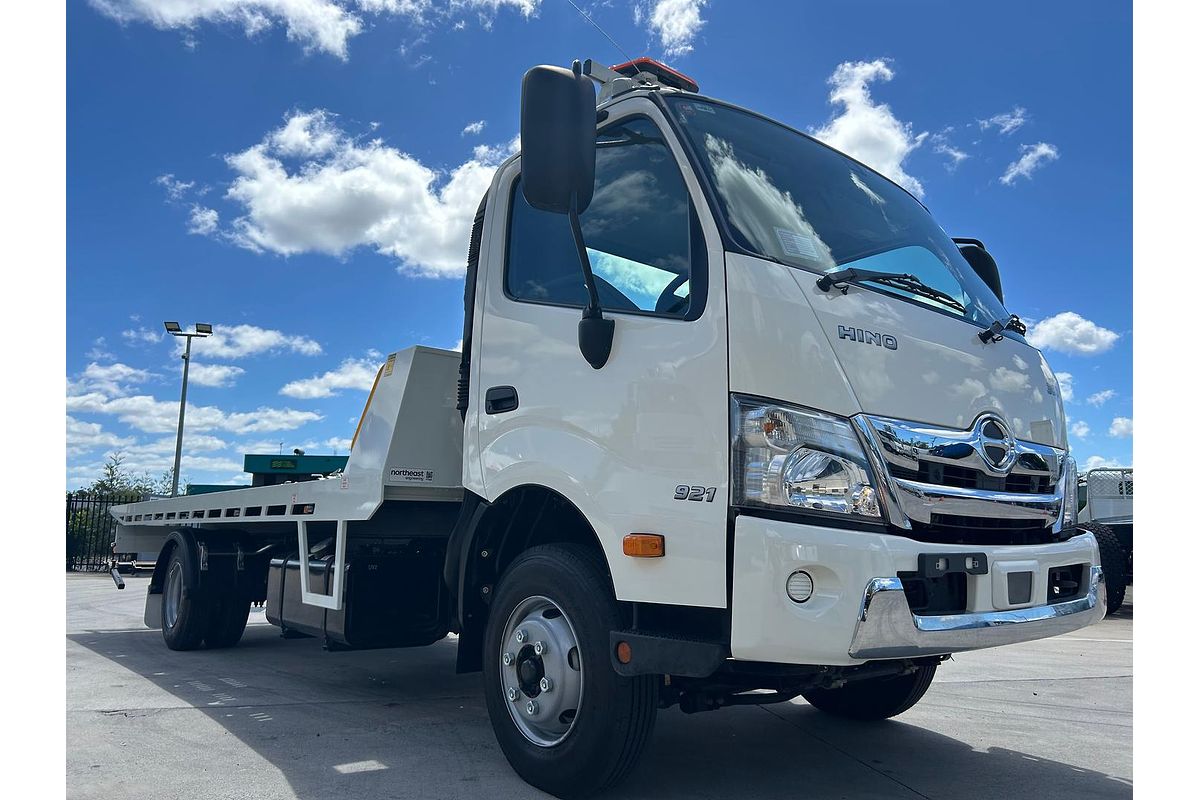 2024 Hino 300 Series 921