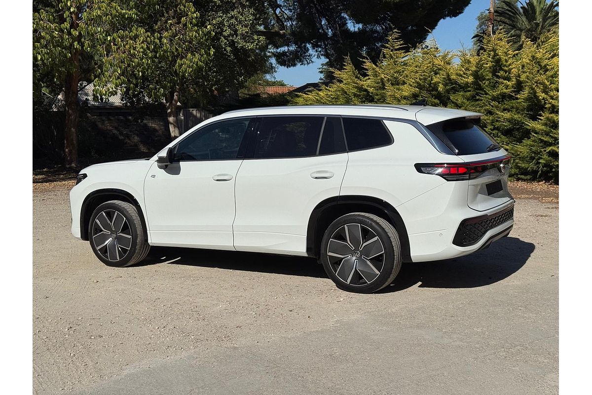 2025 Volkswagen Tayron 195TSI R-Line R4