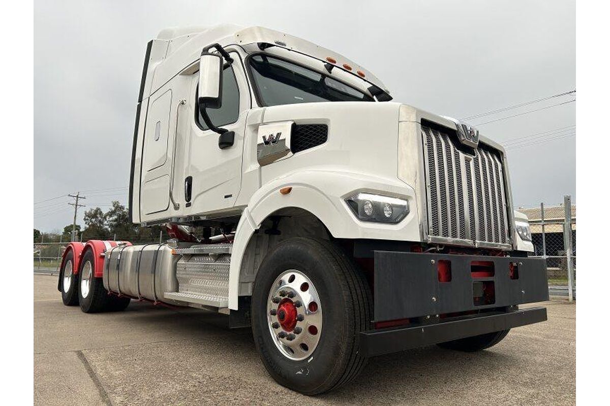 2024 Western Star 48X