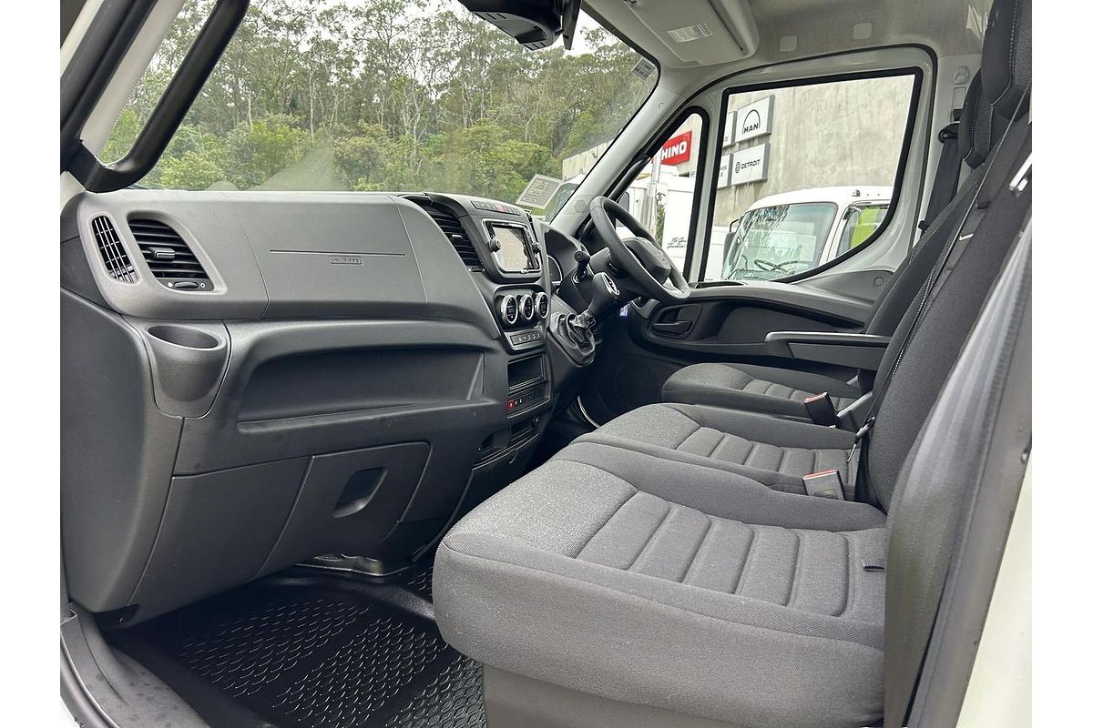 2025 IVECO Daily 70-180 image 16
