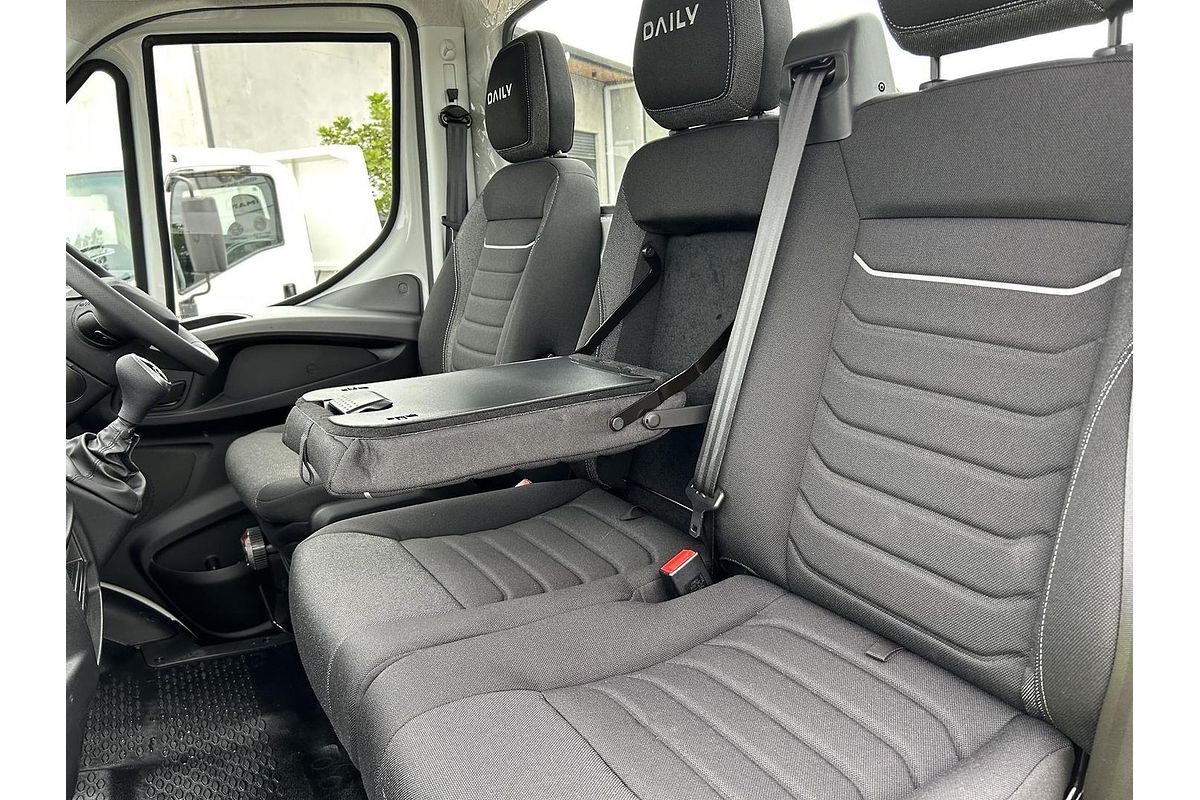 2025 IVECO Daily 70-180 image 18
