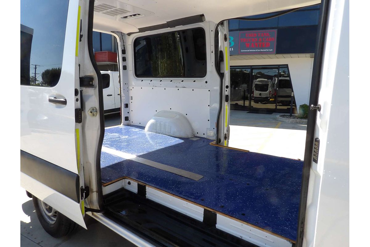 2019 Mercedes-Benz Sprinter 419CDI VS30 MWB Low Roof image 17
