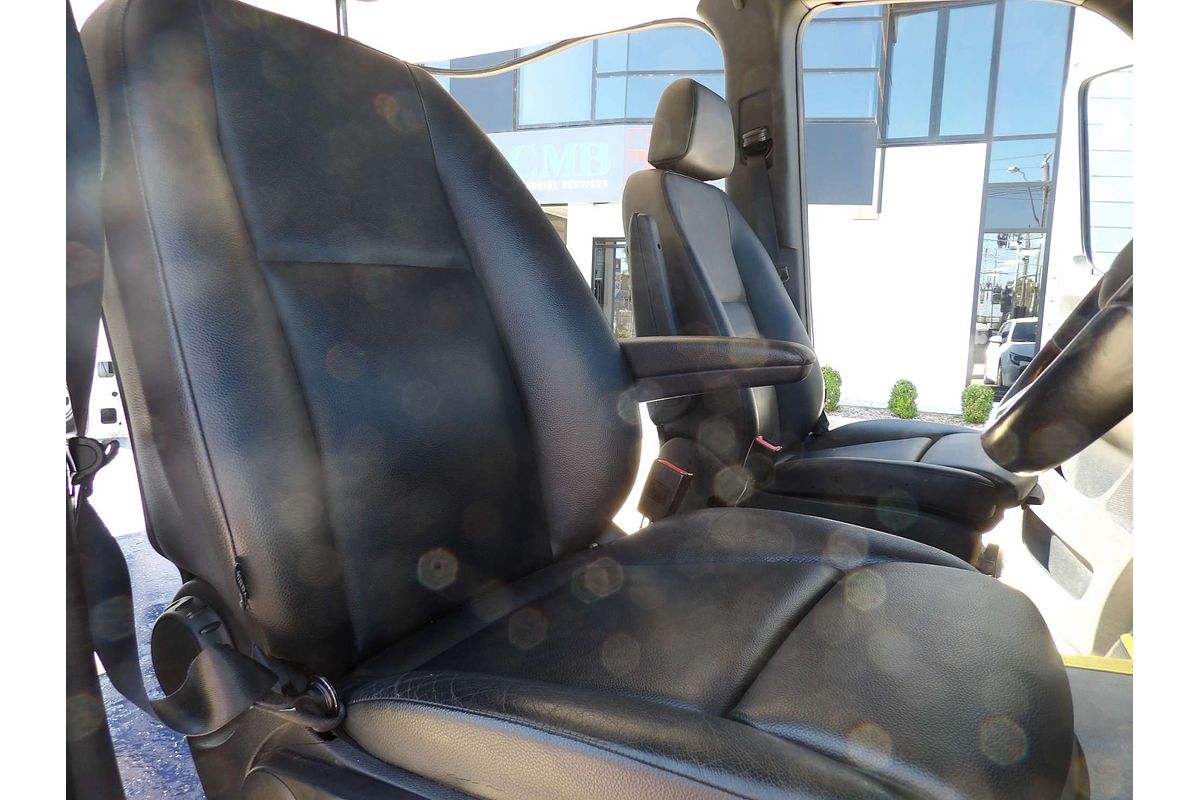 2019 Mercedes-Benz Sprinter 419CDI VS30 MWB Low Roof image 19