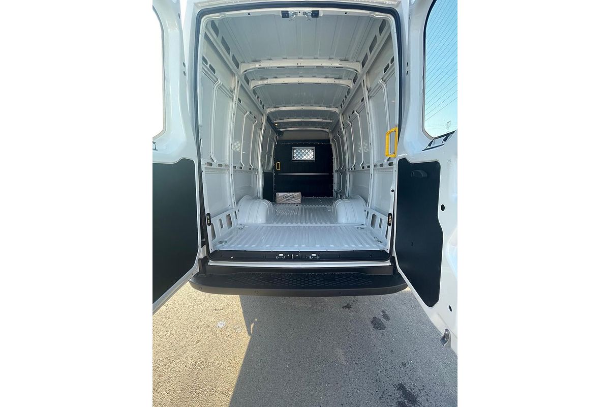 2023 IVECO Daily 35S14  Daily 50-130 Hi Roof Van image 13