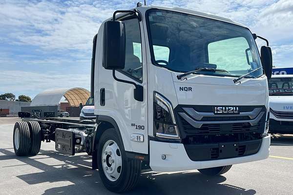 2025 Isuzu Nqr 88-190 Am Nqr 88-190 Am D45