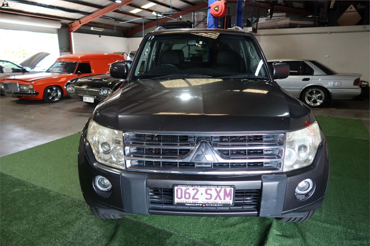 2011 Mitsubishi Pajero GLS NT