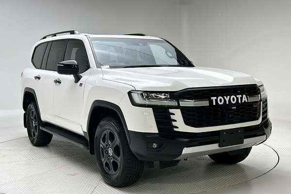 2023 Toyota Landcruiser GR Sport FJA300R