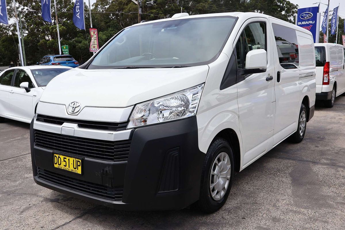 2022 Toyota Hiace GDH300R LWB image 5