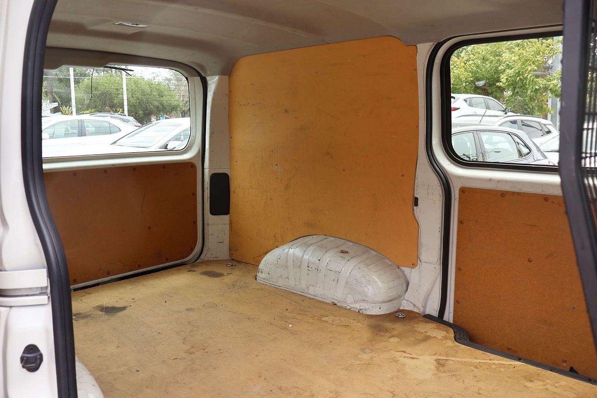 2022 Toyota Hiace GDH300R LWB image 9