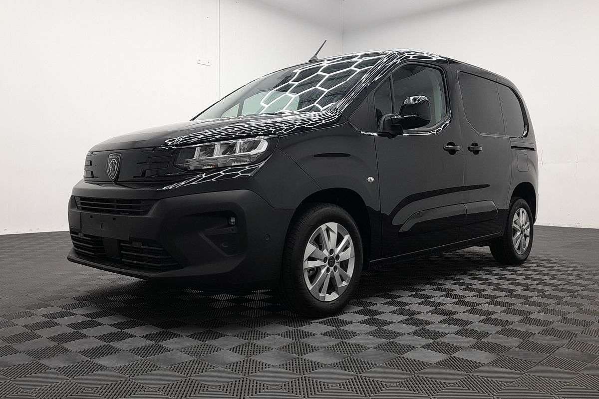 2025 Peugeot Partner Premium K9 SWB Low Roof image 6