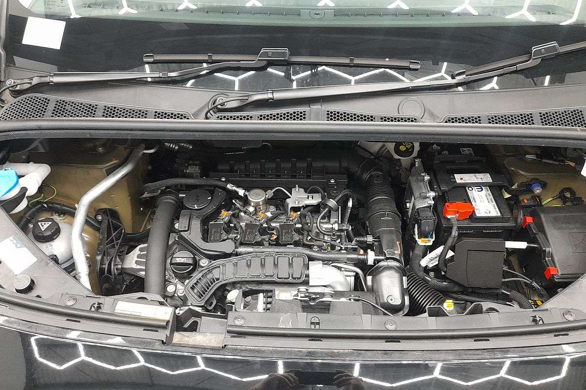 2025 Peugeot Partner Premium K9 SWB Low Roof image 12