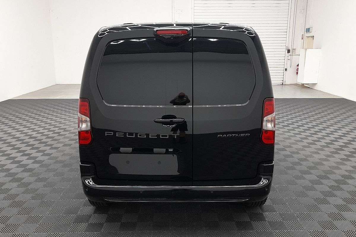 2025 Peugeot Partner Premium K9 SWB Low Roof image 30