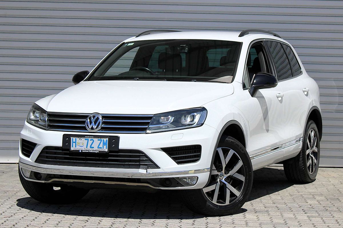 2018 Volkswagen Touareg Monochrome 7P