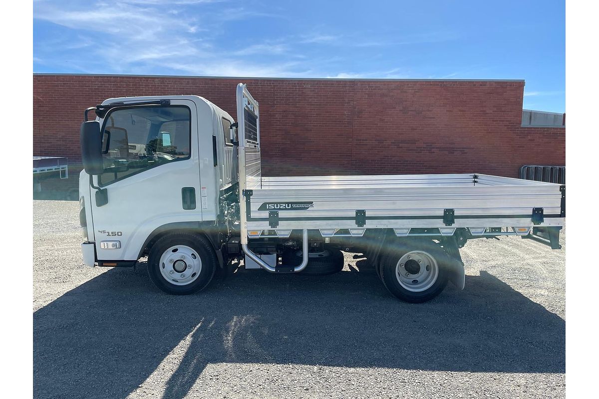 2025 Isuzu Nlr 45-150 image 4