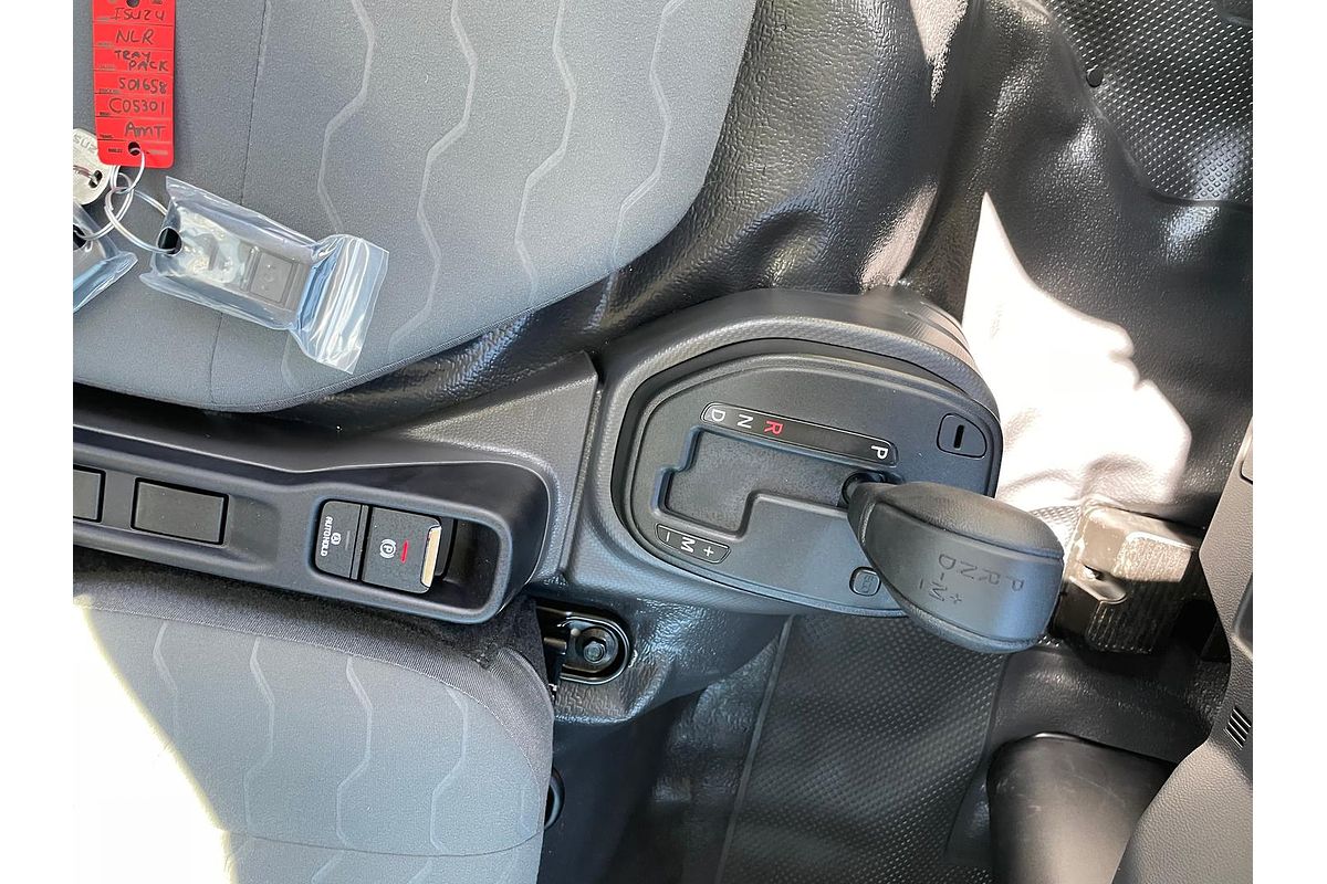 2025 Isuzu Nlr 45-150 image 14