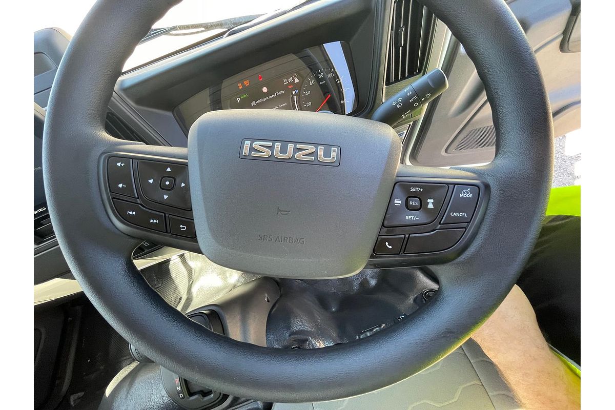2025 Isuzu Nlr 45-150 image 17