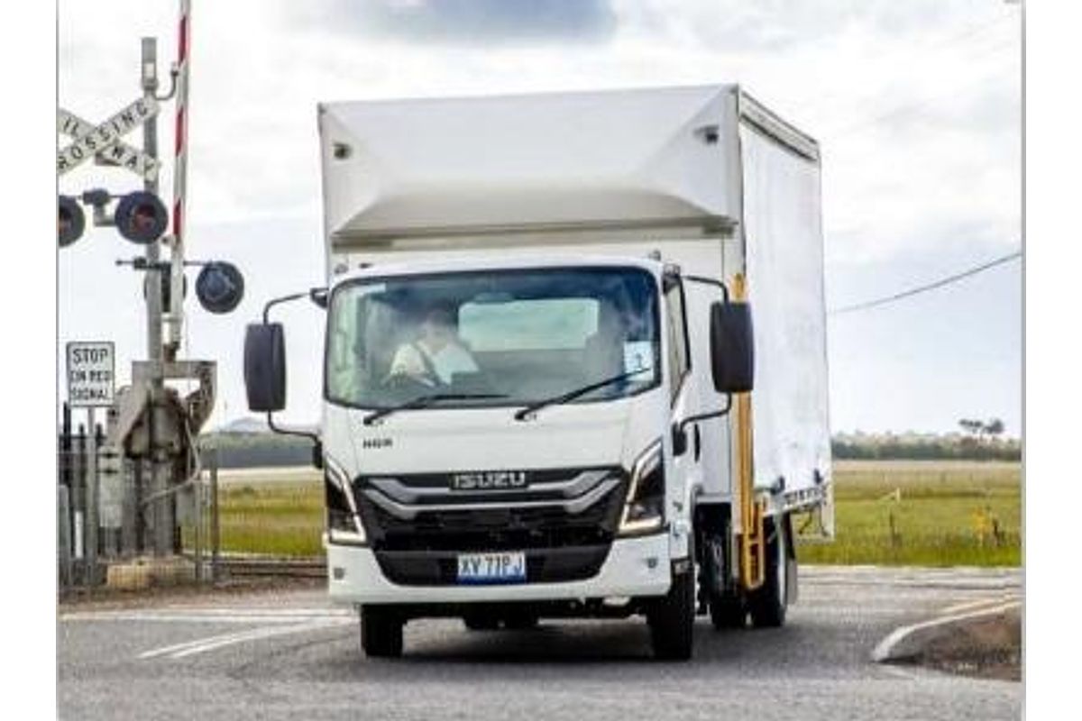2026 Isuzu N Series NQR 88/80-190 AM D42 image 18