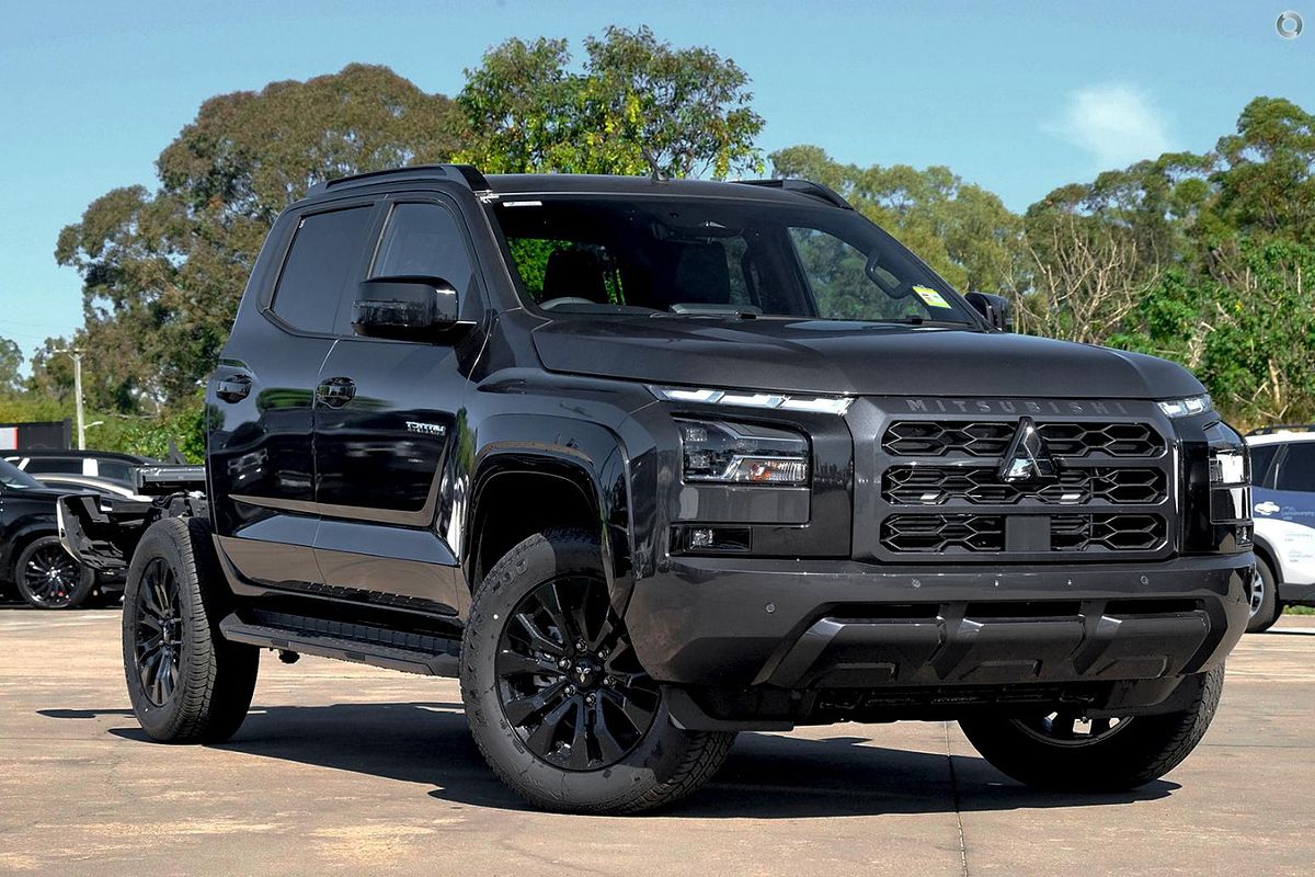 2025 Mitsubishi Triton GSR MV 4X4