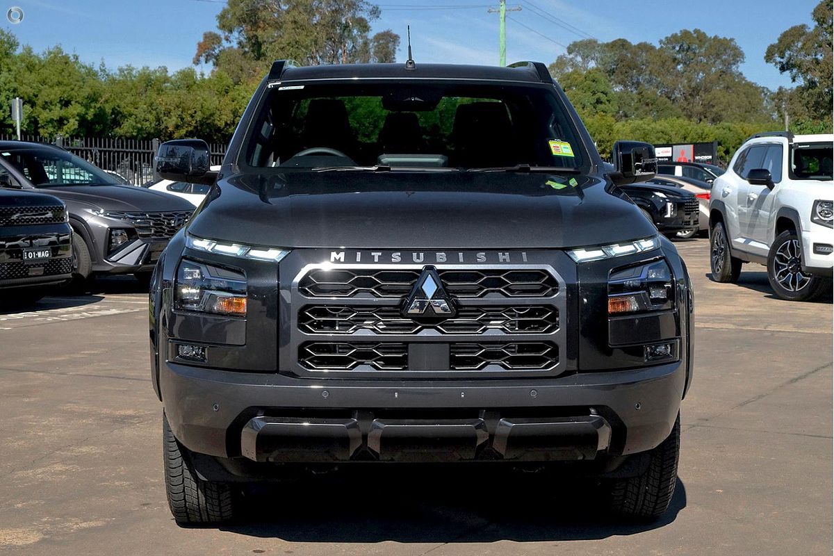 2025 Mitsubishi Triton GSR MV 4X4