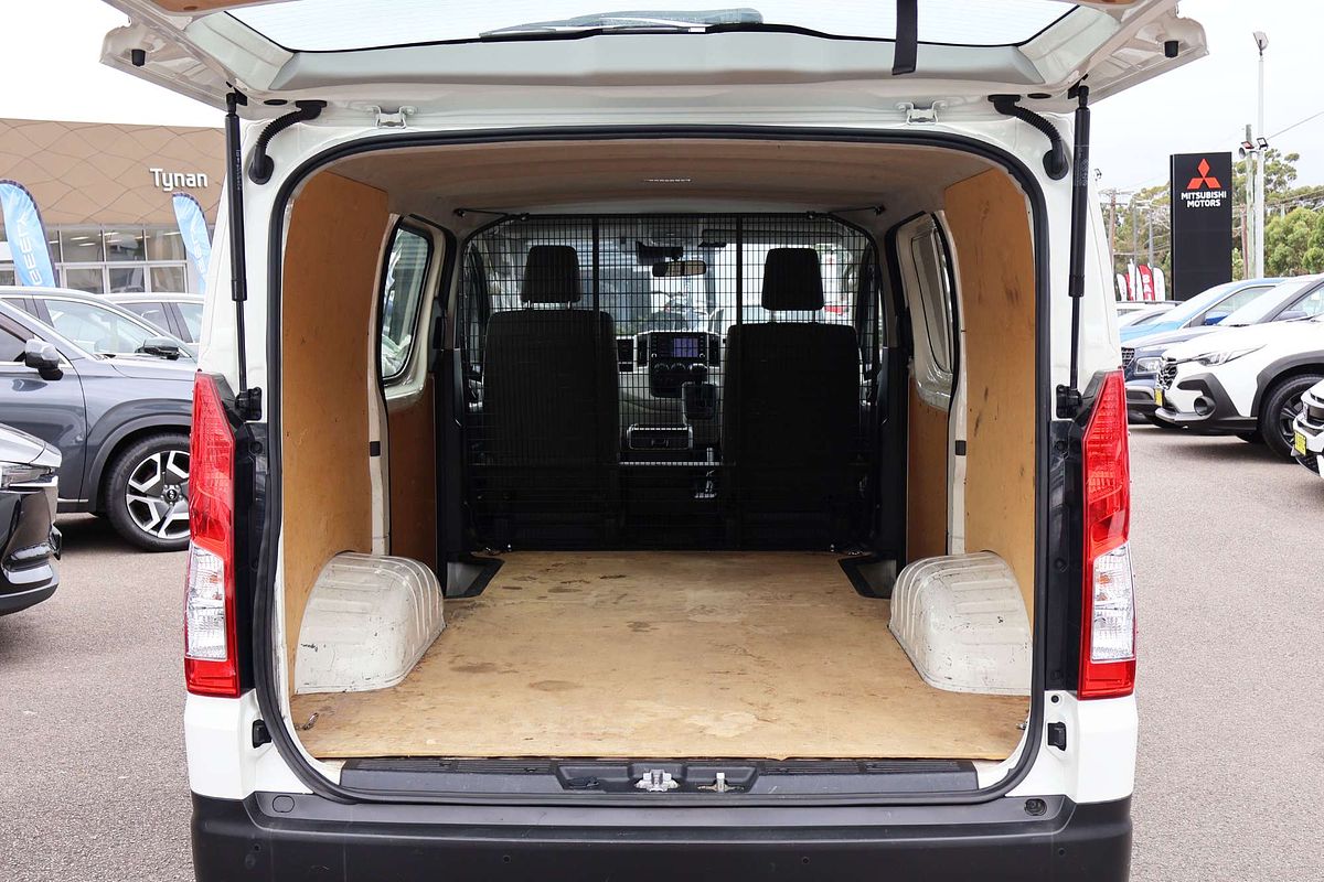 2022 Toyota Hiace GDH300R LWB image 13
