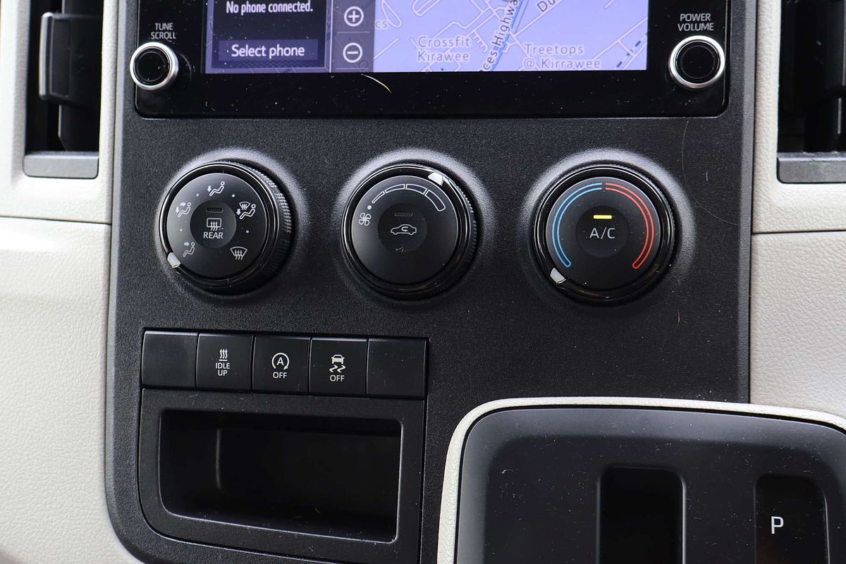 2022 Toyota Hiace GDH300R LWB image 16
