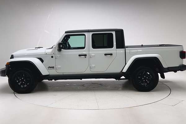2022 Jeep Gladiator Night Eagle JT 4X4 thumb-4