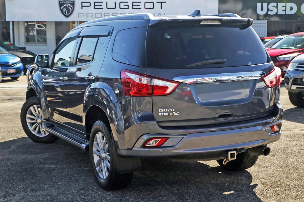 2018 Isuzu MU-X LS-T
