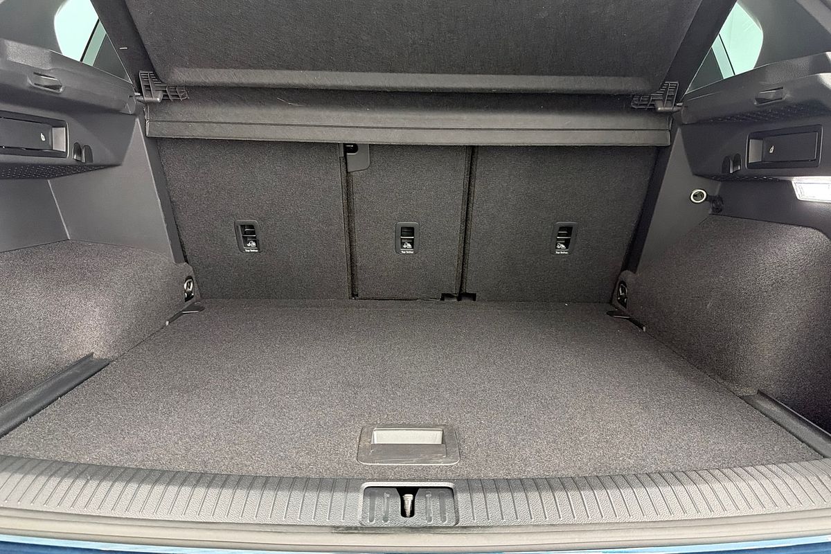 2023 Volkswagen Tiguan 162TSI R-Line 5N