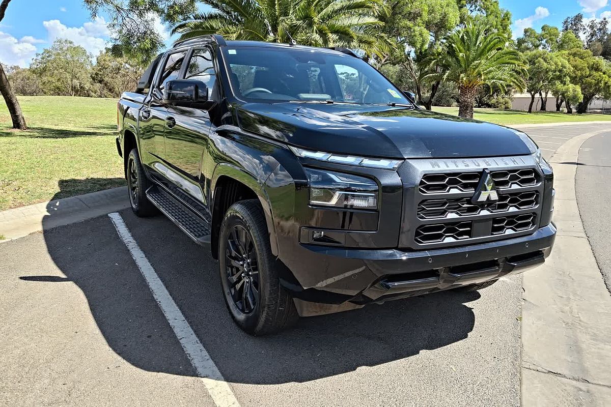 2025 Mitsubishi Triton GSR MV 4X4