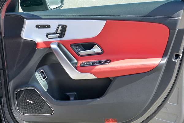 2021 Mercedes-Benz A-Class A250 V177 thumb-15
