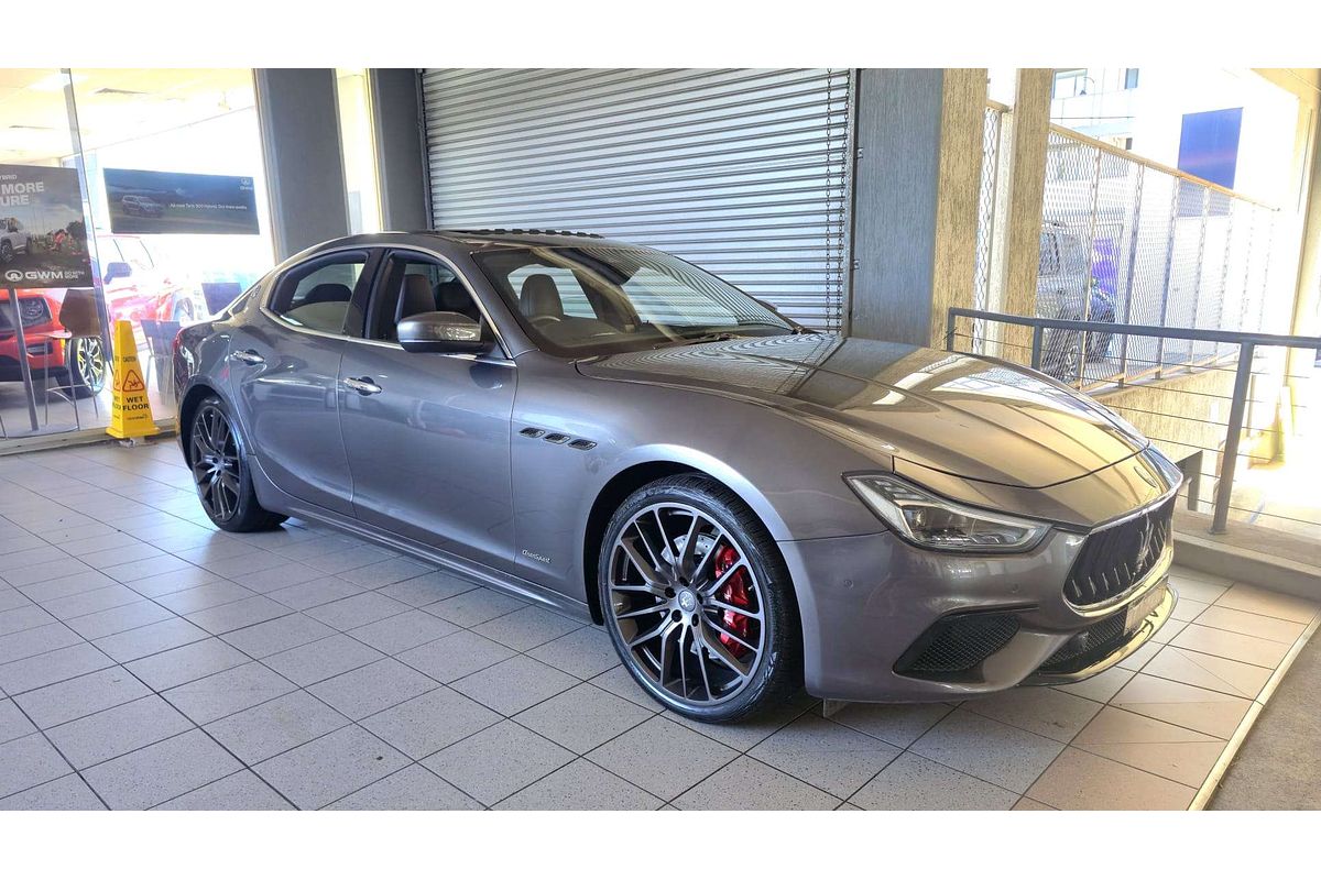 2017 Maserati Ghibli S M157