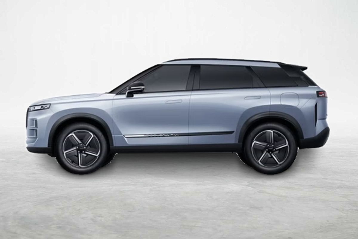 2026 OMODA JAECOO J7 SHS Track