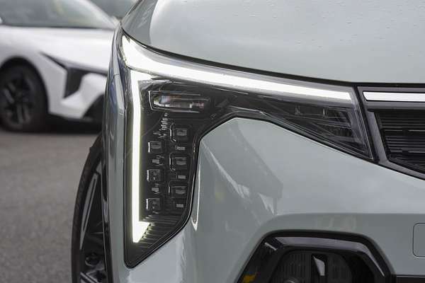 2026 Kia K4 GT-Line CL4m thumb-1