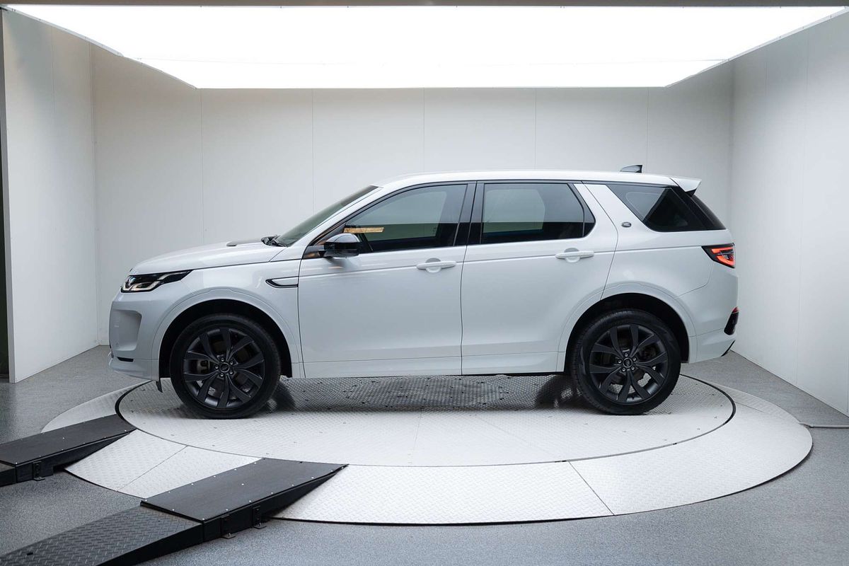 2022 Land Rover Discovery Sport P250 R-Dynamic SE L550