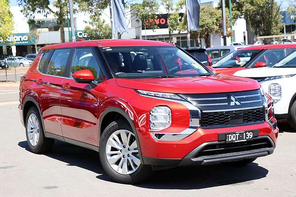 2025 Mitsubishi Outlander ES ZM